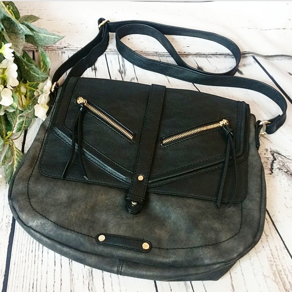 5/$25 A+ Gray and Black Crossbody Messenger Bag